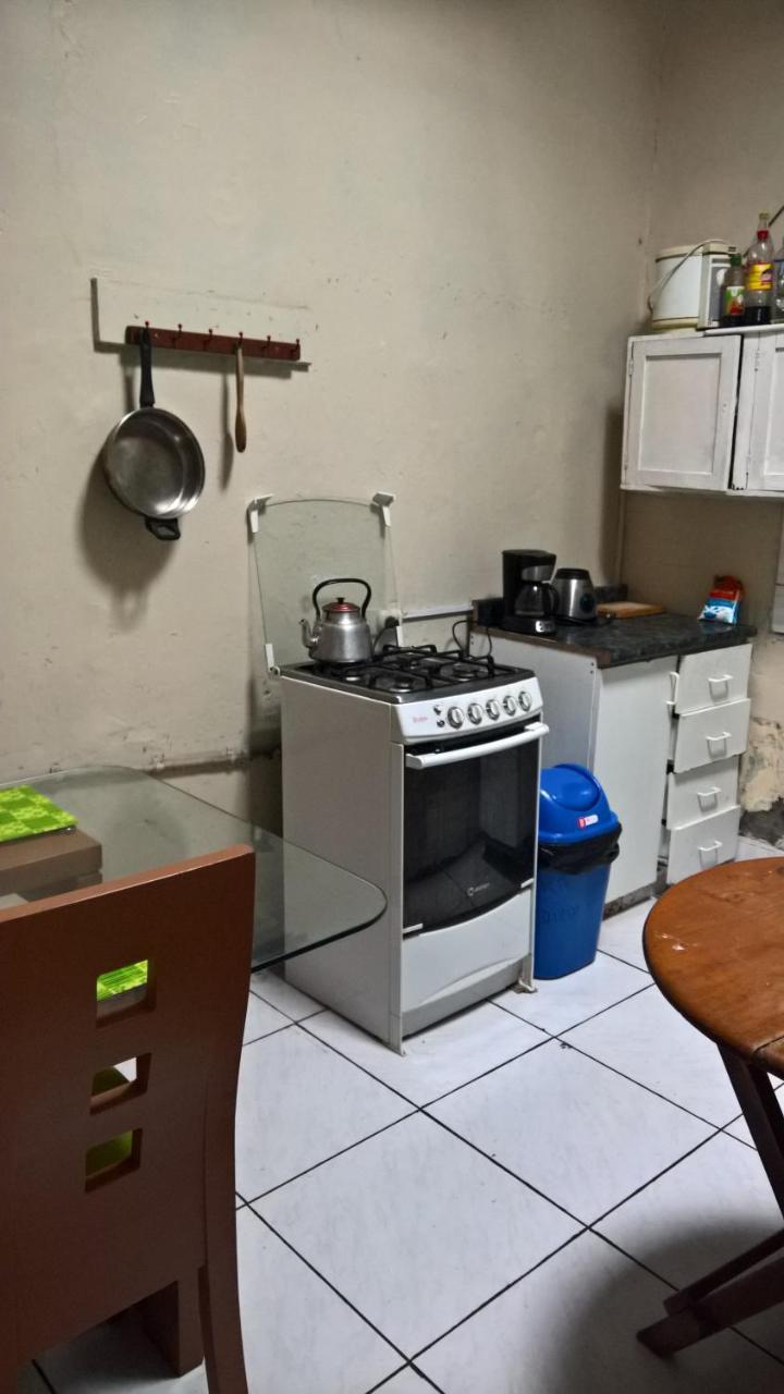 Habitaciones para Estudiantes Y/o Mochileros Lima Exterior foto